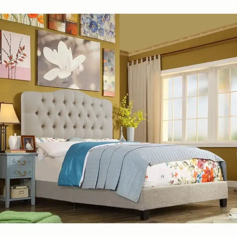 Cadre de lit plateforme incurvé et capitonné Tara Virgil