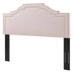 Tête de lit capitonnée en velours rose paradis, format King/California King, avec garniture cloutée