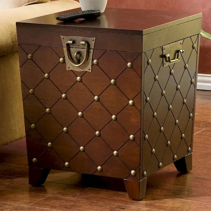 Coffre de table d'appoint Liatris Nailhead Espresso de SEI Furniture