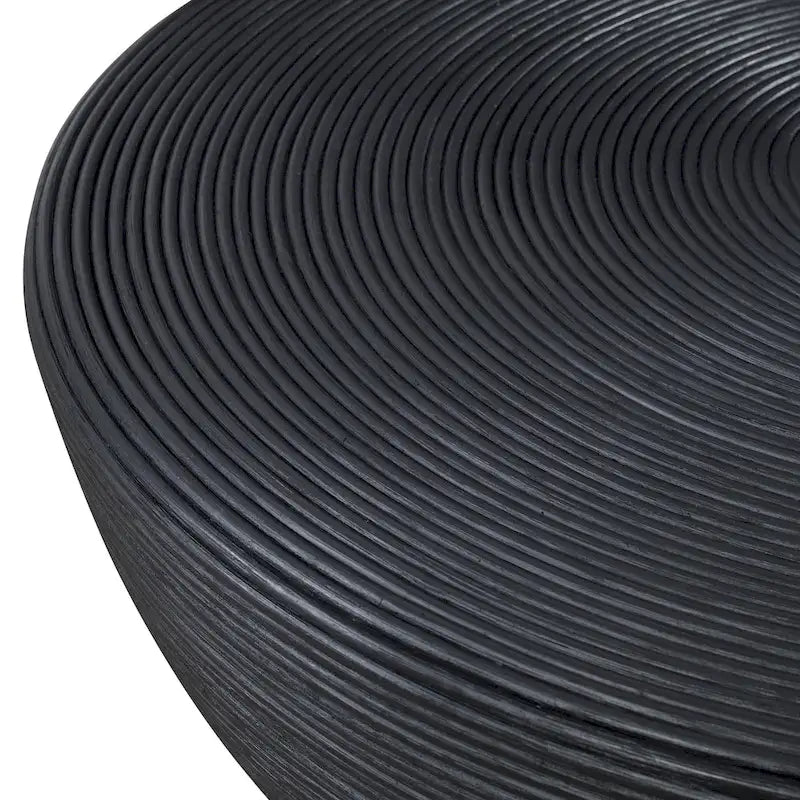 Table basse Uttermost Bongo en rotin noir - 112 cm (L) x 41 cm (H) x 112 cm (P)