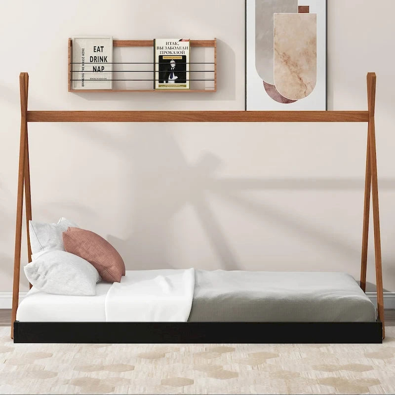 Lit de sol de tente avec structure triangulaire