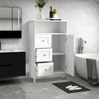 Armoire de rangement autoportante blanche pour salle de bain, en bois, avec linge de maison.