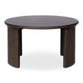 Table basse ovale Pence de NADAAL STUDIOS, petite, marron foncé