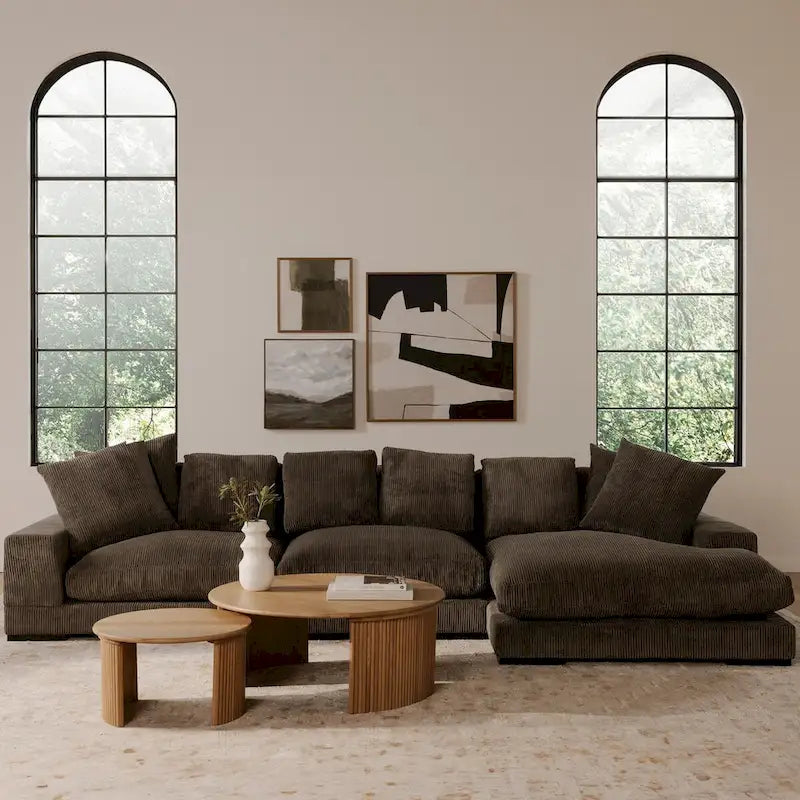 Table basse ovale Pence de NADAAL STUDIOS, petite, marron foncé